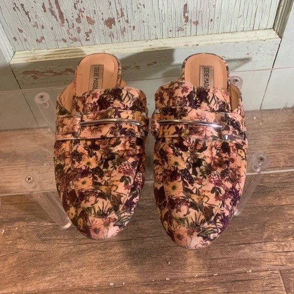 Women’s adorable Steve Madden floral garden print slide on mule size 8.5 - Picture 1 of 7